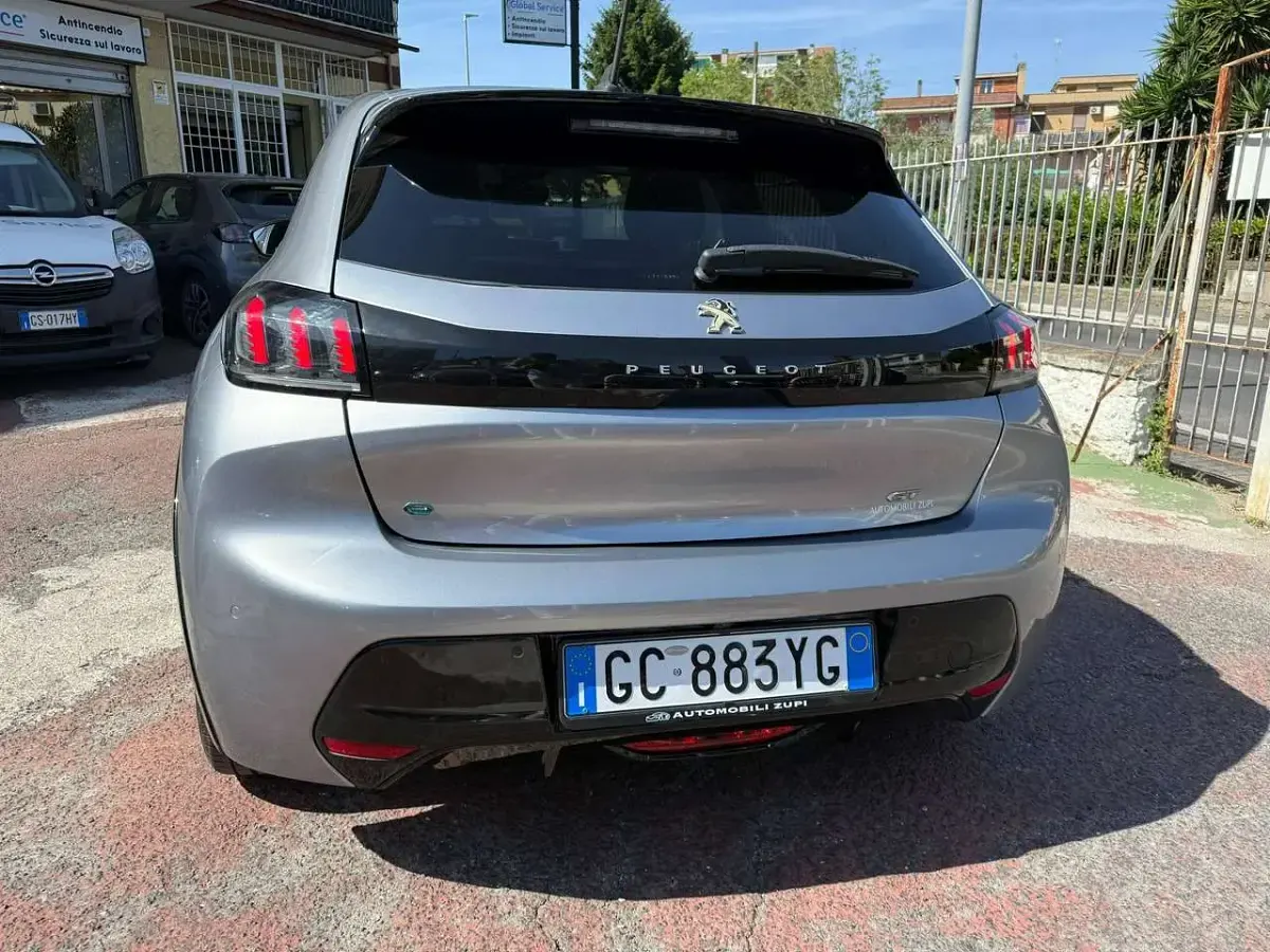 Usata Peugeot e-208 GT-line 100 kW (136 CV) 2020 Grigio Utilitaria
