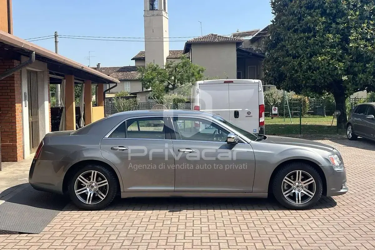 Usata Lancia Thema Platinum 239 CV (175 kW) 2012 Grigio Berlina