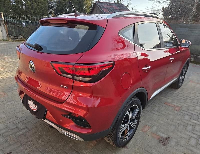 Usata MG ZS Comfort 106 CV (77 kW) 2022 Rosso Berlina