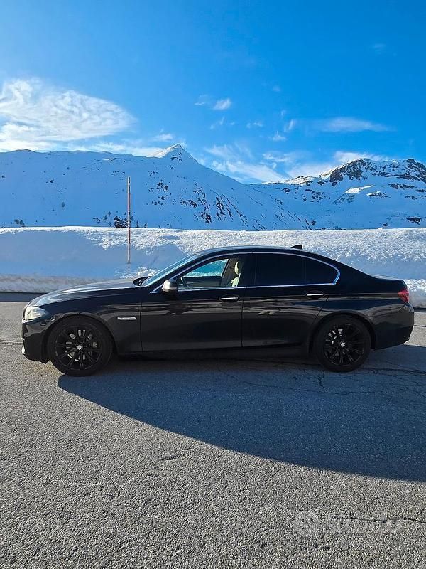 Usata BMW 525 Luxury Line 218 CV (160 kW) 2015 Nero Berlina