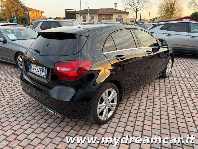 Usata Mercedes A200 Premium 136 CV (100 kW) 2017 Nero Berlina