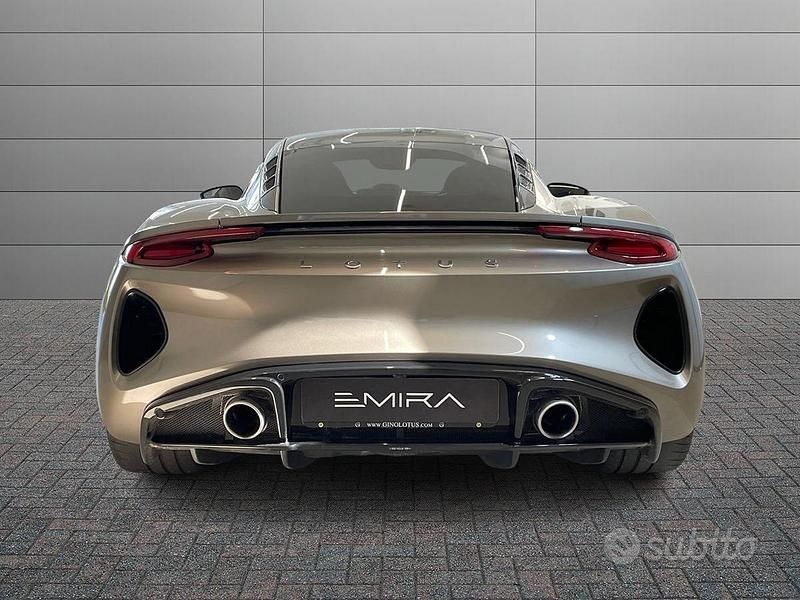 Usata Lotus Emira 360 CV (264 kW) 2024 Grigio fumo met. Coupé