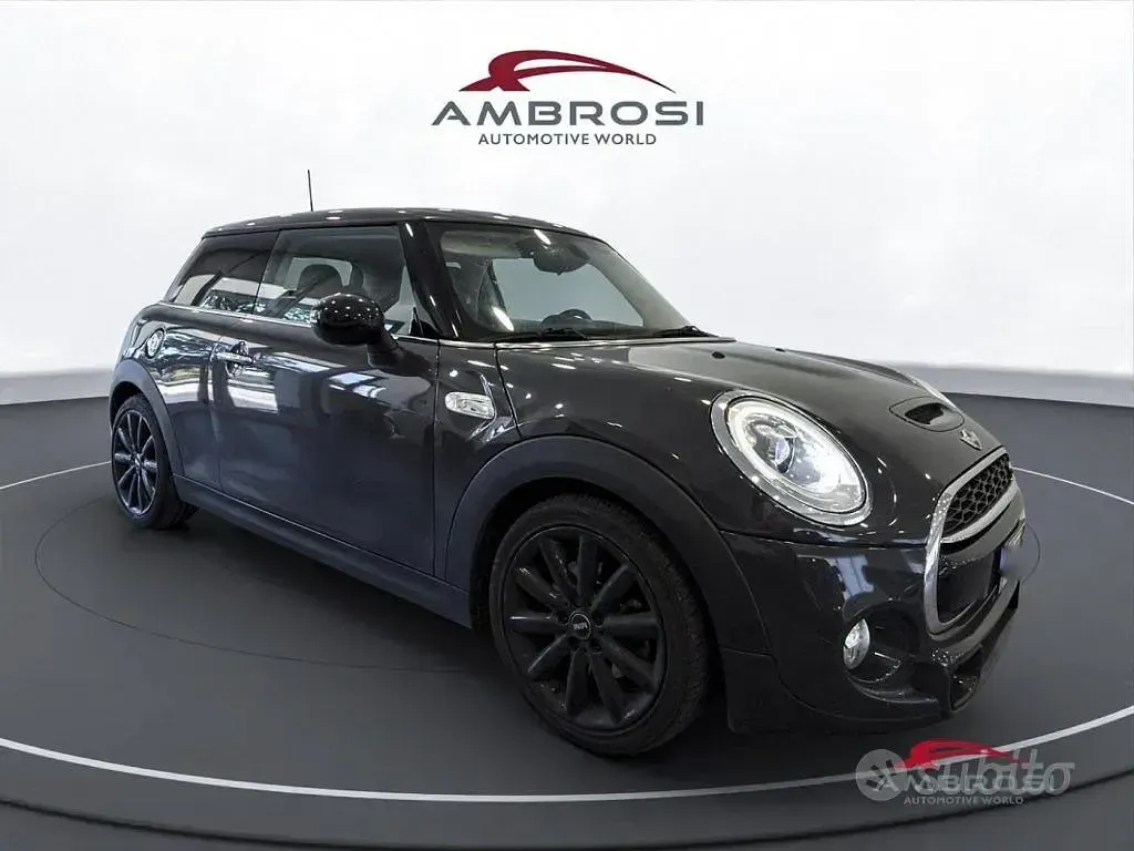Usata Mini Cooper SD 170 CV (125 kW) 2018 Grigio Utilitaria