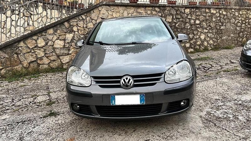 Grigio Usata 2008 VW Golf Comfortline Tre volumi | 2800 € (Ottimo prezzo) - Immagine 1/4
