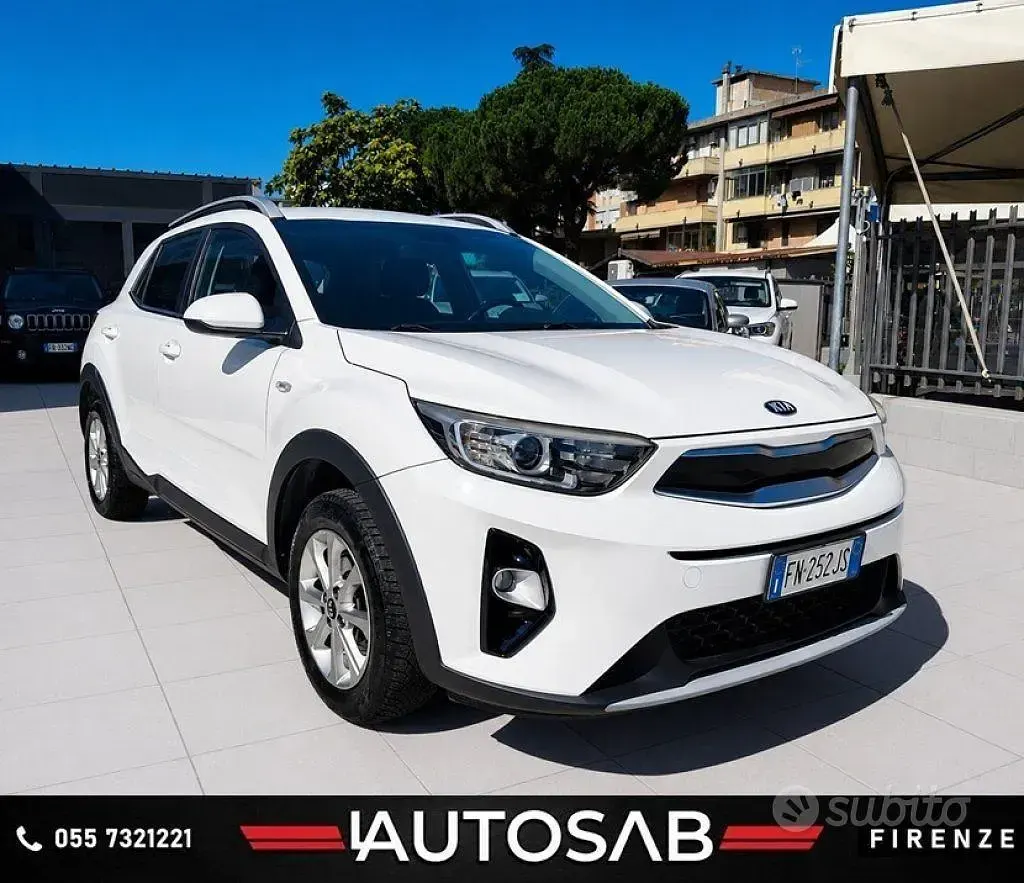 Usata Kia Stonic Style 120 CV (88 kW) 2018 Bianco SUV