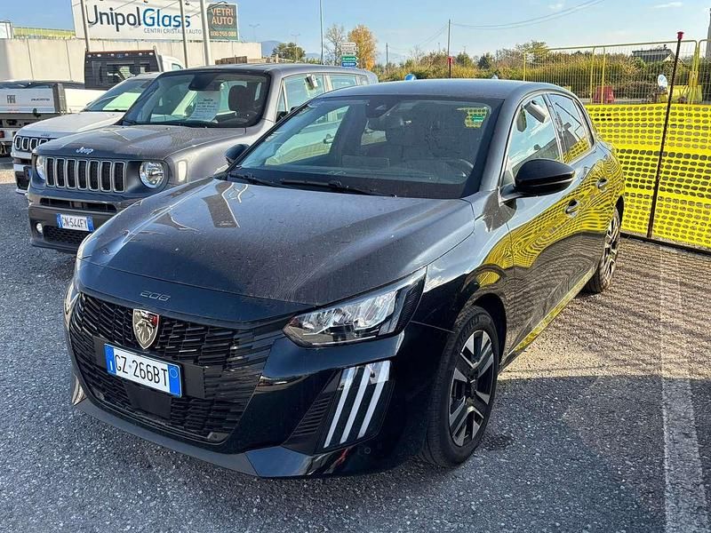 Usata Peugeot 208 Allure 101 CV (74 kW) 2025 Nero Utilitaria