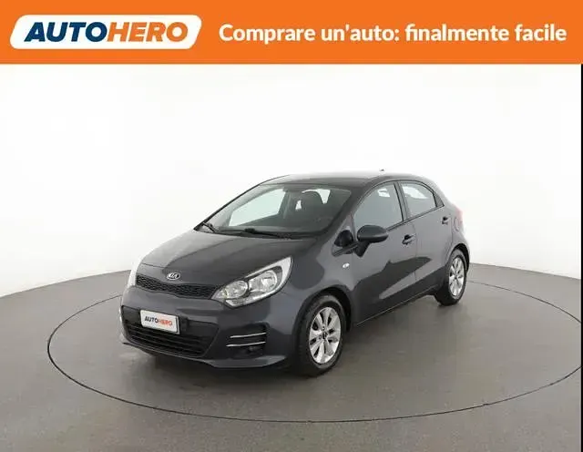 Usata Kia Rio Active 75 CV (55 kW) 2017 Berlina