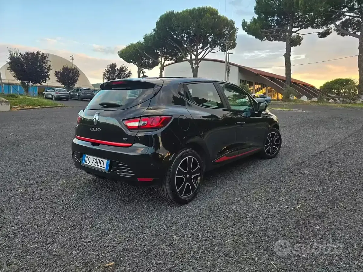 Usata Renault Clio IV 75 CV (55 kW) 2014 Nero Berlina