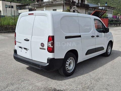 Usata Fiat Doblò 56 kW (77 CV) 2023 Bianco Monovolume