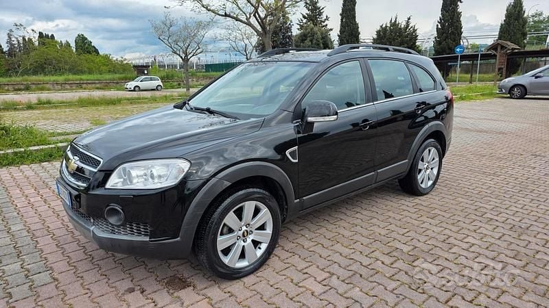 Usata Chevrolet Captiva 150 CV (110 kW) 2007 Nero SUV