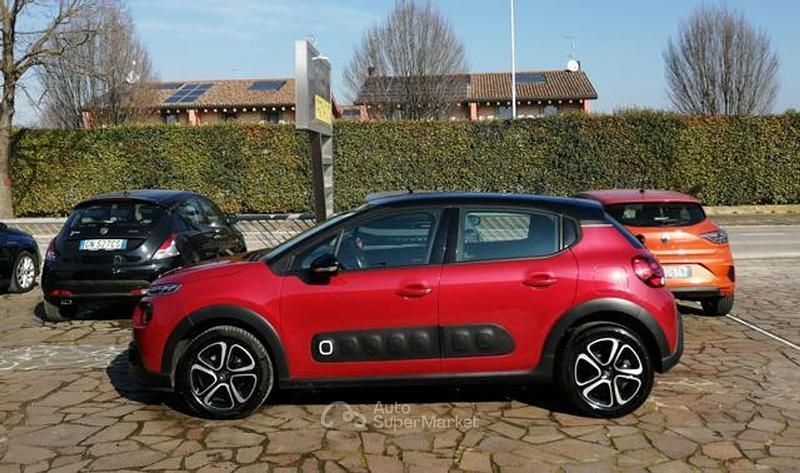 Usata Citroën C3 Shine 102 CV (75 kW) 2019 Rosso Utilitaria