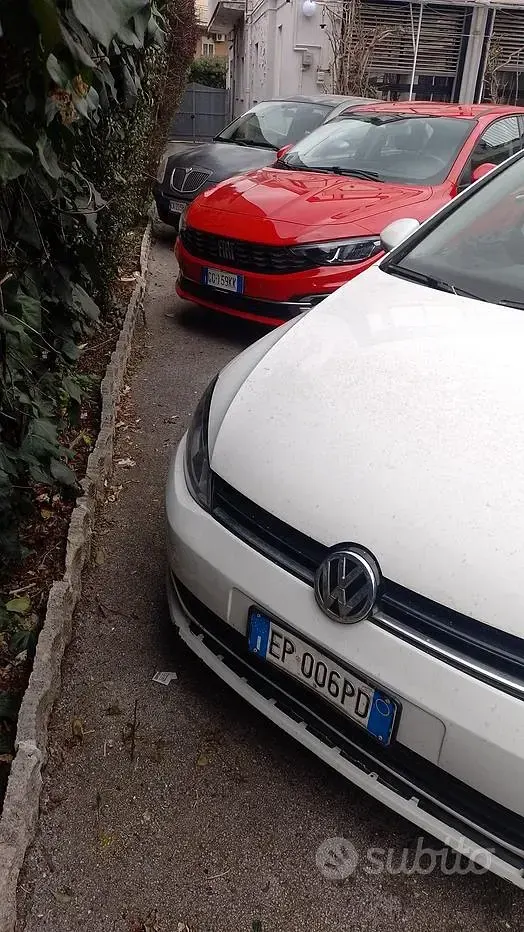 Usata VW Golf VII 105 CV (77 kW) 2012 Bianco Berlina