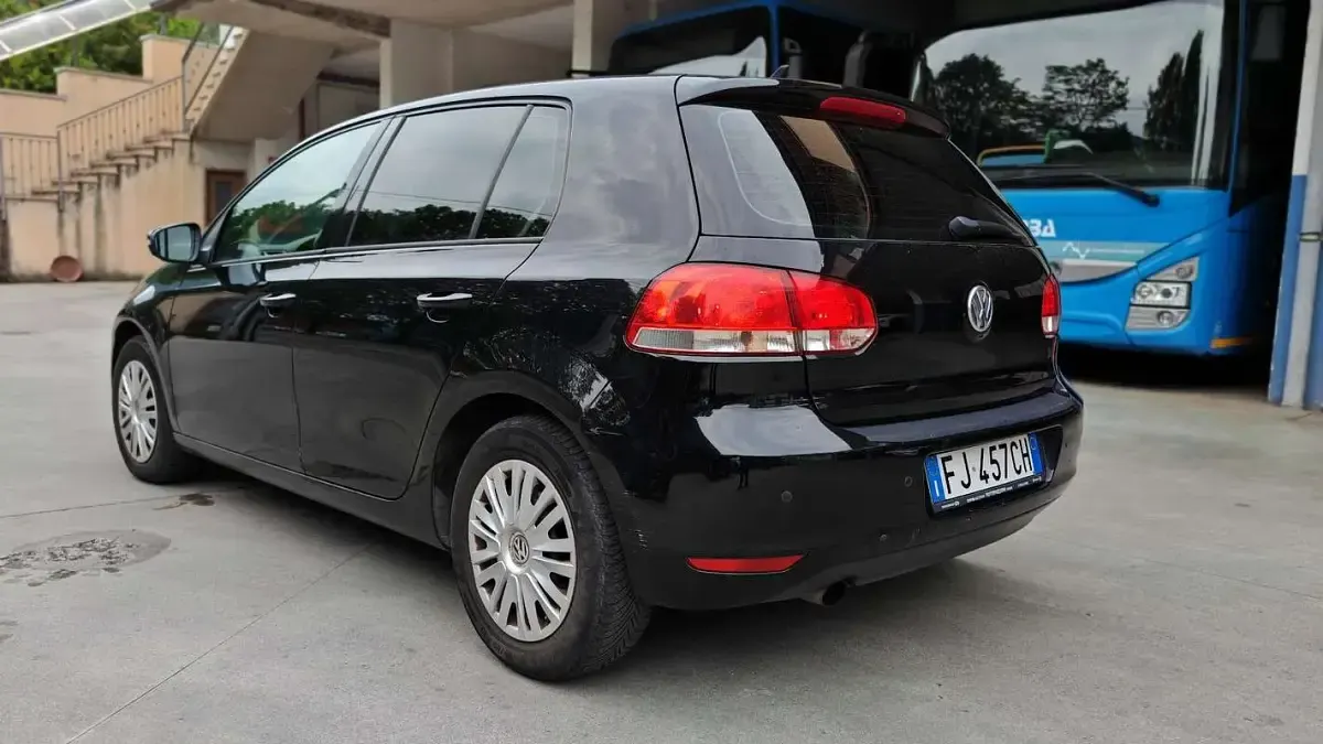 Usata VW Golf VI 122 CV (89 kW) 2011 Utilitaria