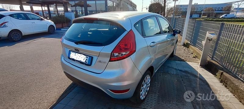 Usata Ford Fiesta 97 CV (71 kW) 2012 Utilitaria