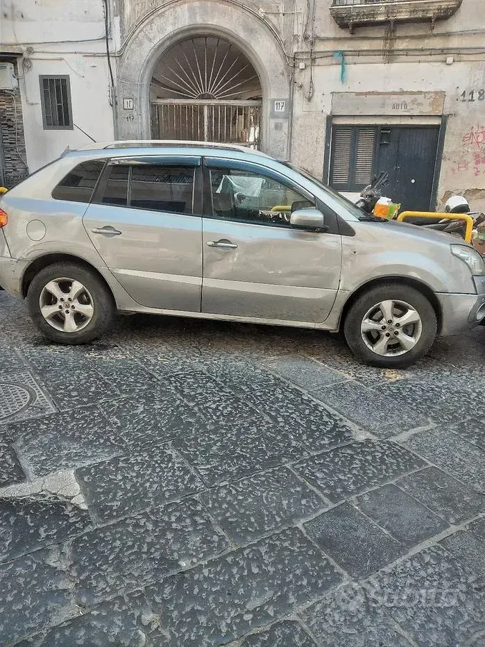 Usata Renault Koleos 150 CV (110 kW) 2008 Grigio SUV