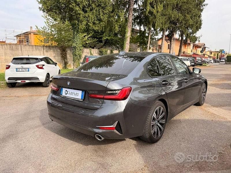 Usata BMW 320e Luxury Line 2021 Grigio Berlina