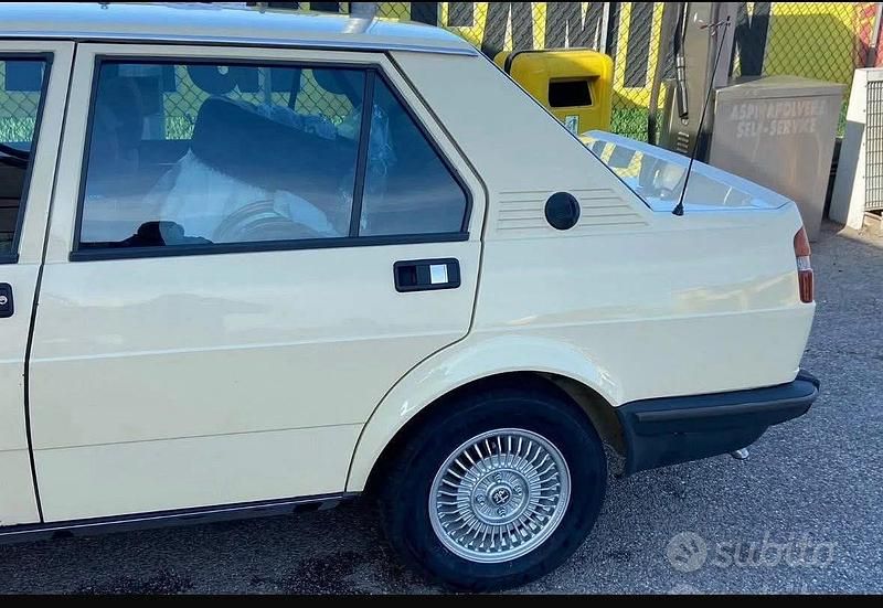 Usata Alfa Romeo Giulietta 1980 Giallo Berlina
