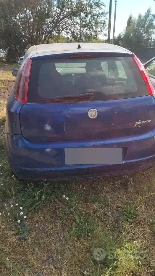 Usata Fiat Grande Punto 90 CV (66 kW) 2009 Bluazzurro Utilitaria
