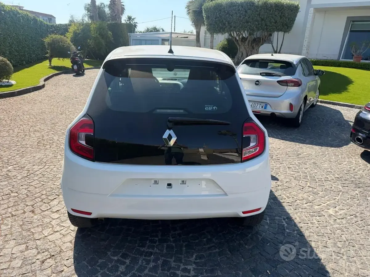 Usata Renault Twingo Intens 69 CV (50 kW) 2019 Bianco Utilitaria