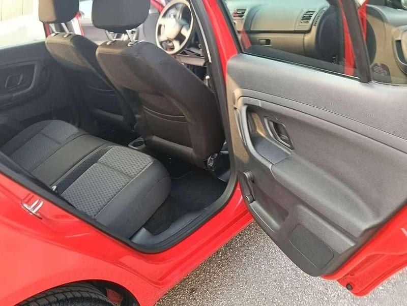 Usata Skoda Fabia 68 CV (50 kW) 2001 Rosso Berlina