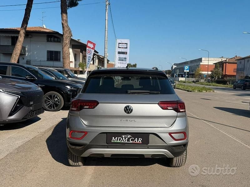 Nouvelle VW T-Roc Sportline 116 ch (85 kW) 2025 Gris SUV