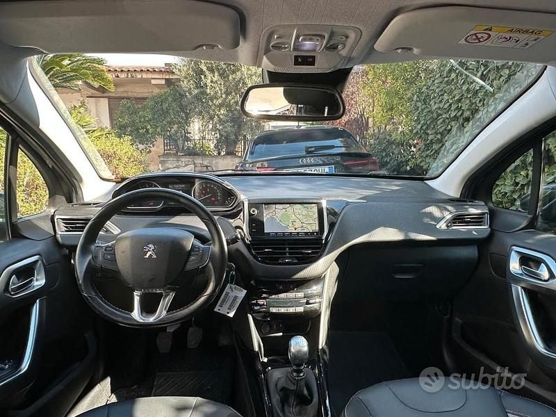 Usata Peugeot 2008 Allure 130 CV (95 kW) 2019 Grigio SUV