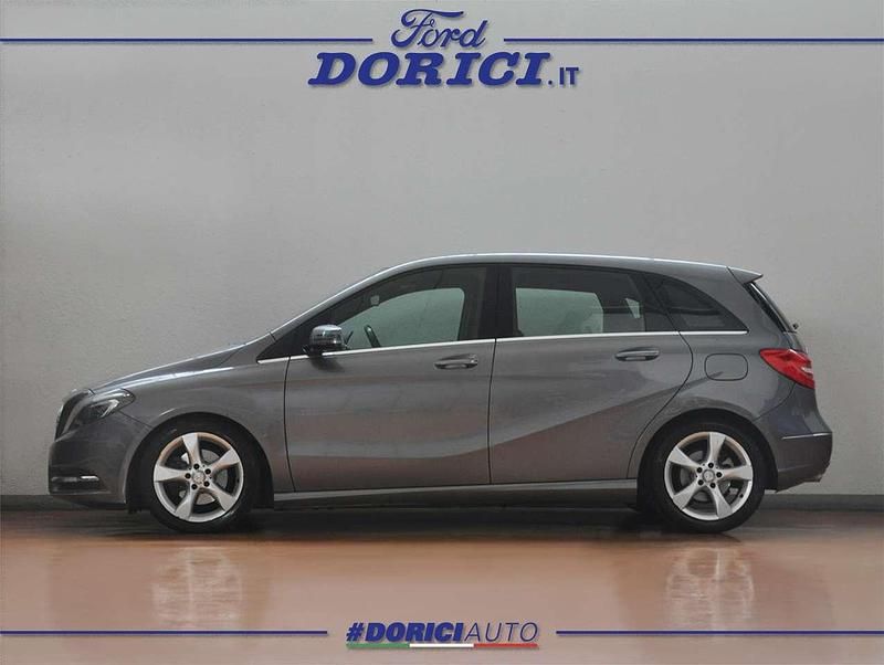Usata Mercedes B200 Premium 136 CV (100 kW) 2012 Grigio Monovolume