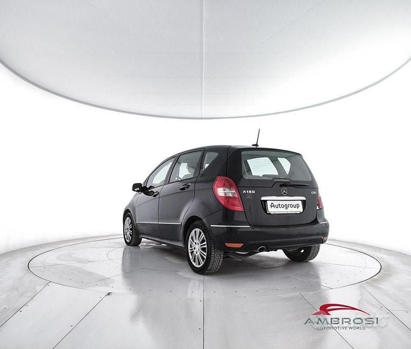 Usata Mercedes A180 Avantgarde 109 CV (80 kW) 2008 Nero Berlina