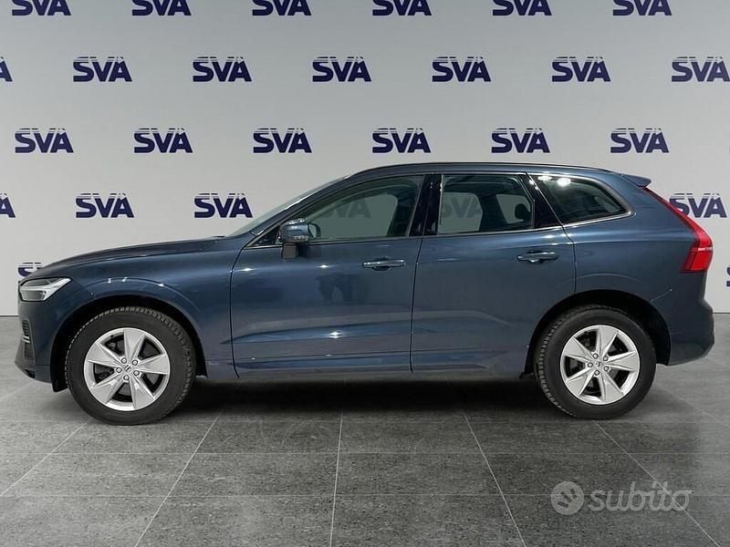 Usata Volvo XC60 Momentum 197 CV (144 kW) 2021 Blu SUV