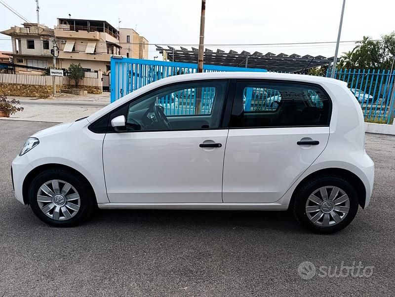 Usata VW up! move up! 60 CV (44 kW) 2017 Bianco Utilitaria