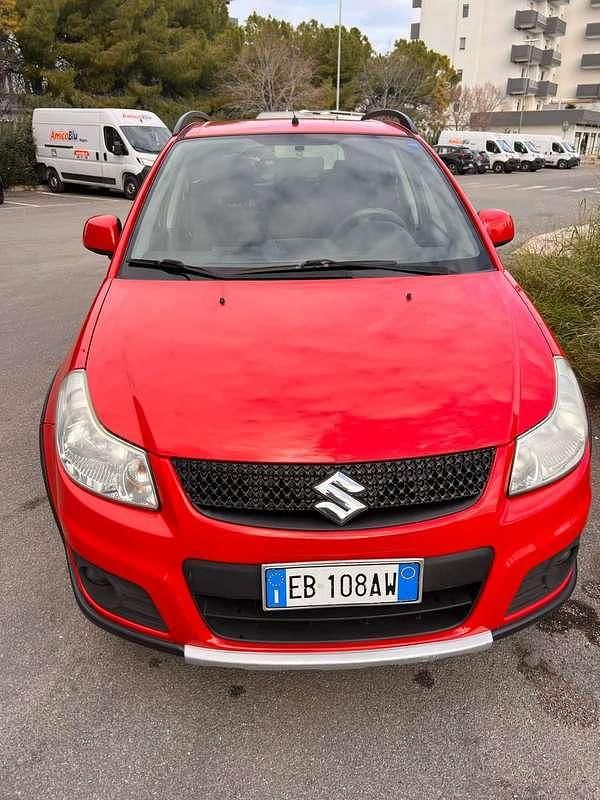 Rosso Usata 2010 Suzuki SX4 GL SUV | 2999 € (Buon prezzo) - Immagine 1/4