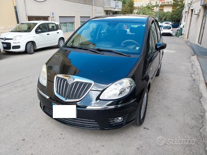 Usata Lancia Musa 2009 Nero Monovolume