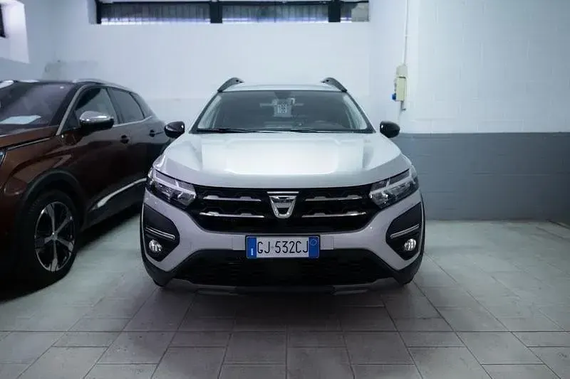 Usata Dacia Jogger Extreme 110 CV (80 kW) 2022 Grigio Monovolume