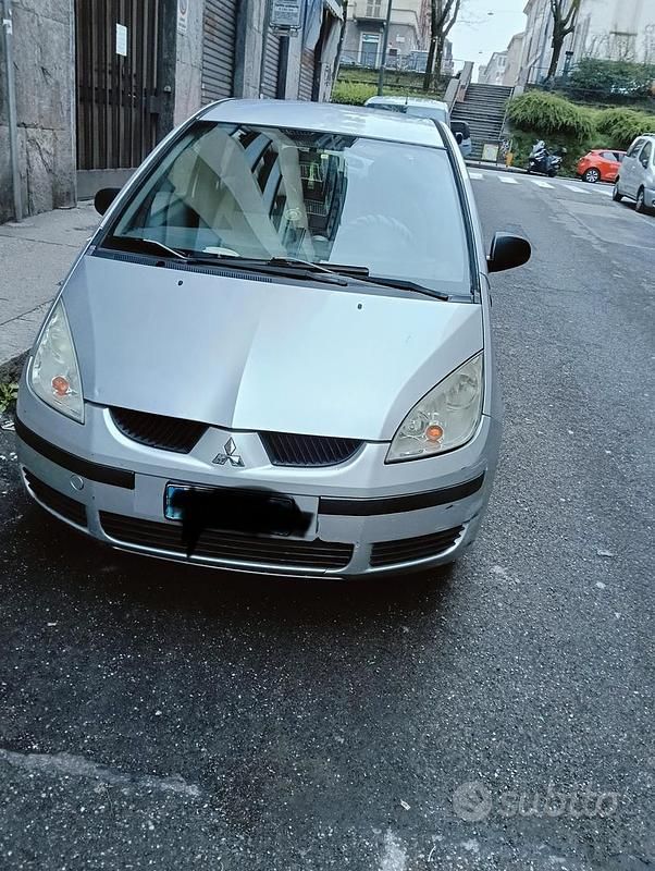 Usata Mitsubishi Colt 2009 Grigio Utilitaria