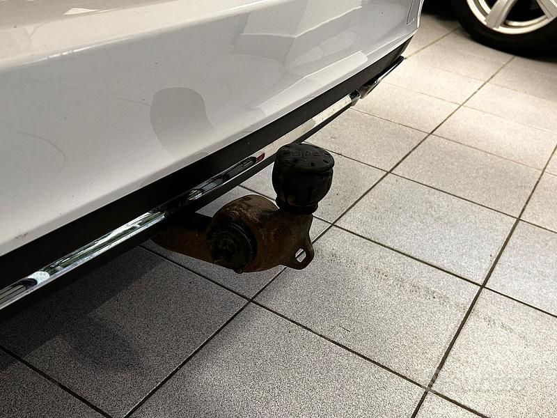 Usata Mercedes E200 137 CV (100 kW) 2015 Bianco Station wagon