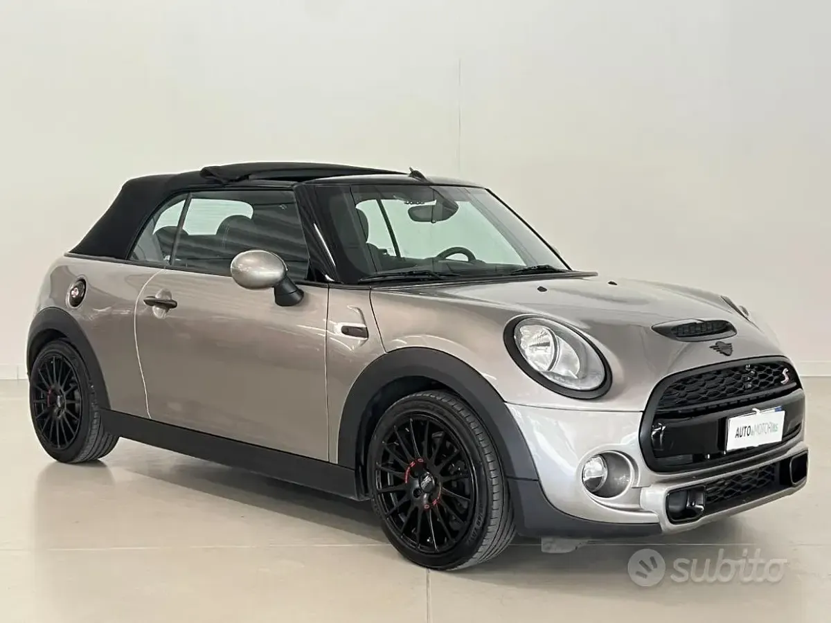 Usata Mini Cooper S Cabriolet 192 CV (141 kW) 2017 Grigio Cabrio