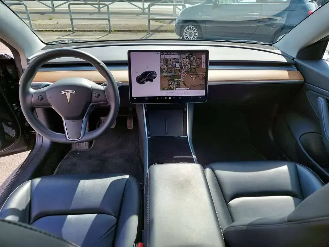 Usata Tesla Model 3 235 kW (320 CV) 2019 Nero Berlina