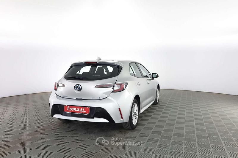 Usata Toyota Corolla Business Edition 98 CV (72 kW) 2022 Argento Berlina