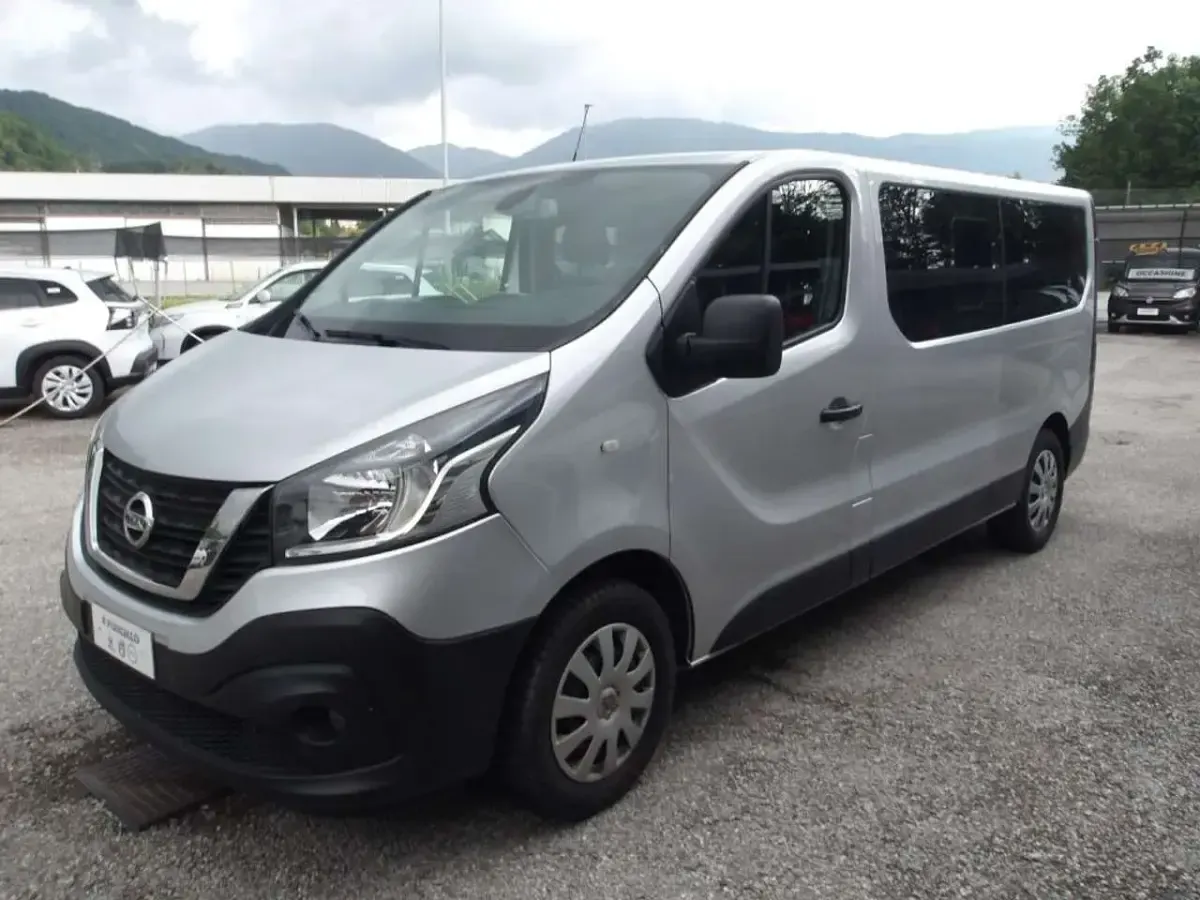 Usata Renault Trafic 125 CV (91 kW) 2018 Argento Monovolume