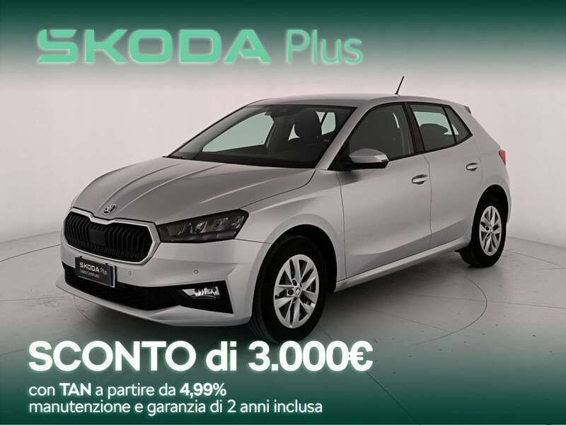 Argento brillante metallizzato Usata 2024 Skoda Fabia Selection Tre volumi | 16.900 € (Buon prezzo) - Immagine 1/4