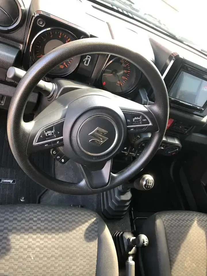 Usata Suzuki Jimny Comfort 102 CV (75 kW) 2024 Verde SUV