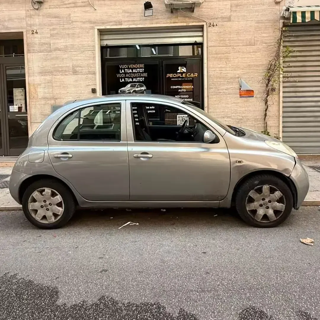 Usata Nissan Micra 65 CV (47 kW) 2005 Grigio Utilitaria