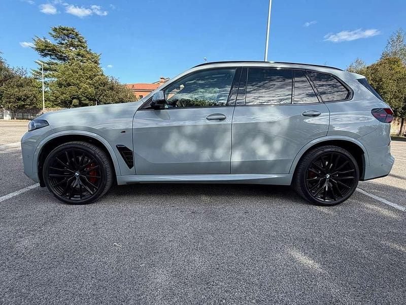 Usata BMW X5 M Sport 352 CV (258 kW) 2025 Grigio SUV