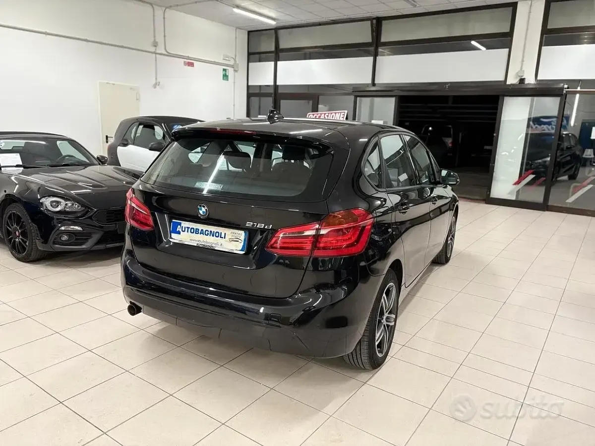 Usata BMW 218 Active Tourer Sport Line 150 CV (110 kW) 2015 Nero Monovolume