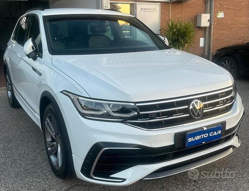 Usata VW Tiguan R-line 150 CV (110 kW) 2022 Bianco SUV