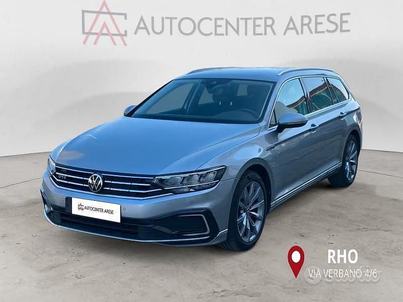 Usata VW Passat GTE 218 CV (160 kW) 2021 Grigio Station wagon