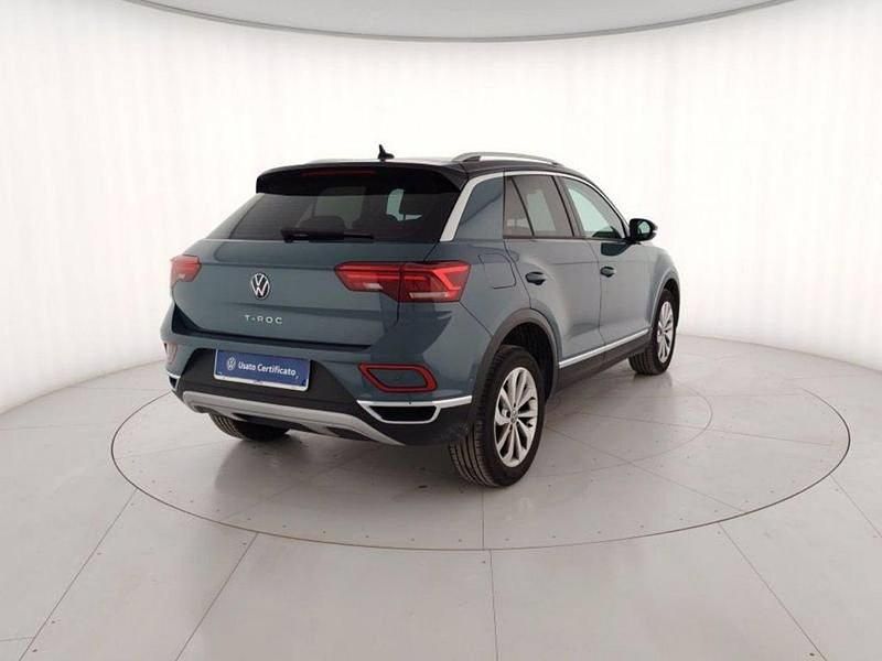 Usata VW T-Roc Style 110 CV (80 kW) 2023 Grigio metallizzato SUV