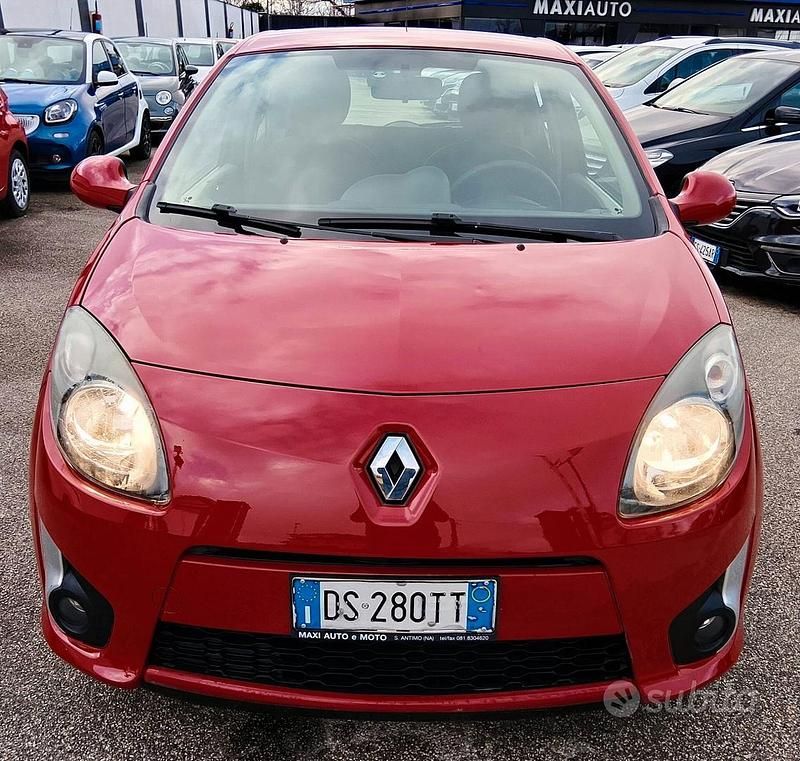 Usata Renault Twingo 58 CV (42 kW) 2008 Rosso Utilitaria