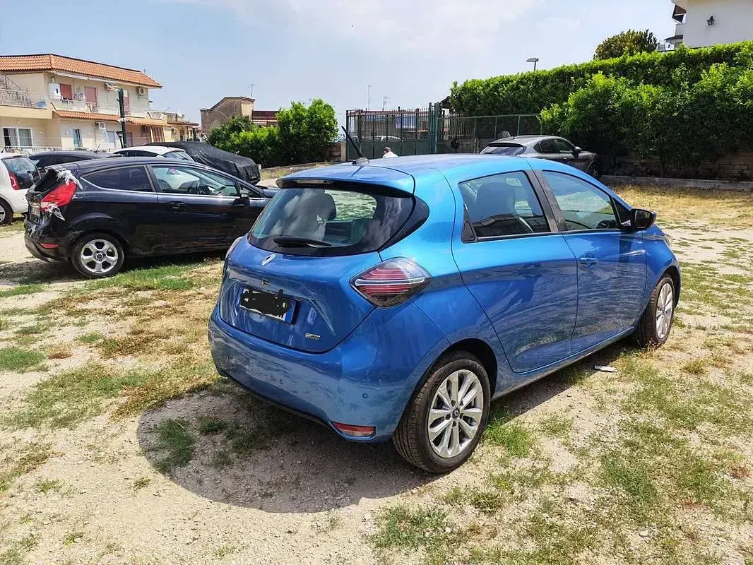 Usata Renault Zoe Zen 50 kW (69 CV) 2020 Bluazzurro Utilitaria