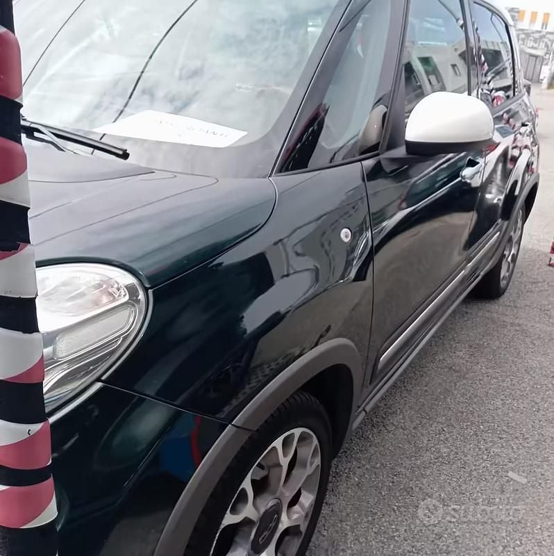 Usata Fiat 500L Trekking 105 CV (77 kW) 2013 Verde Monovolume